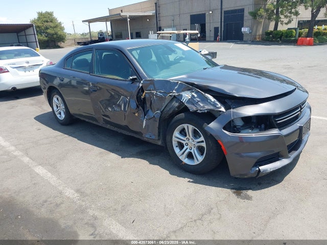 2C3CDXBG9GH104551 Dodge 2016