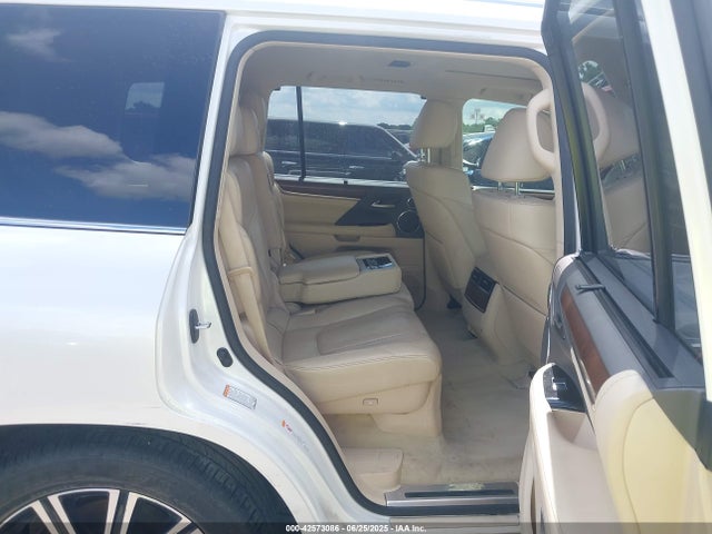JTJHY7AX1J4277568 Lexus 3ur-fe