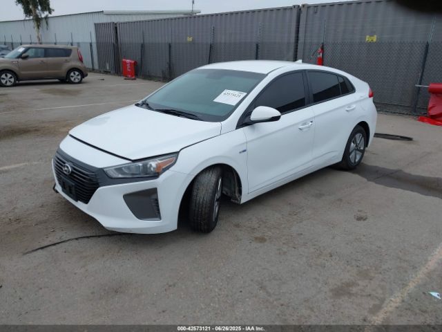 2019 HYUNDAI IONIQ HYBRID KMHC65LC2KU140184 Photo 1