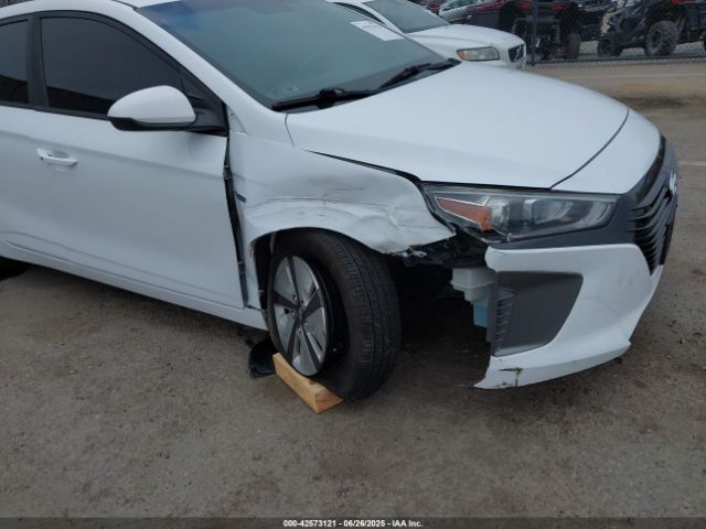 2019 HYUNDAI IONIQ HYBRID KMHC65LC2KU140184 Photo 5