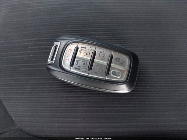 2018 CHRYSLER PACIFICA 2C4RC1FG9JR104549 Photo 10