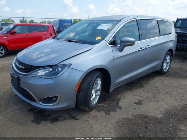 2018 CHRYSLER PACIFICA 2C4RC1FG9JR104549 Photo 1