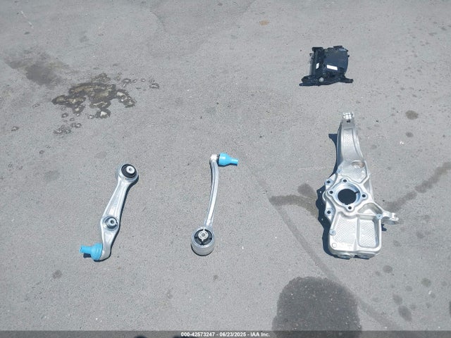 2015 TESLA MODEL S 5YJSA1H4XFF081215 Photo 2