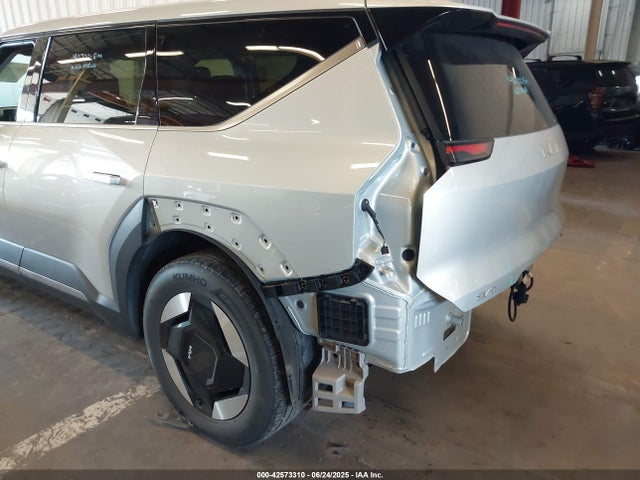 KNDAB5S11R6031205 KIA ev9