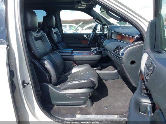 2021 LINCOLN NAVIGATOR 5LMJJ2LT0MEL03302 Photo 4