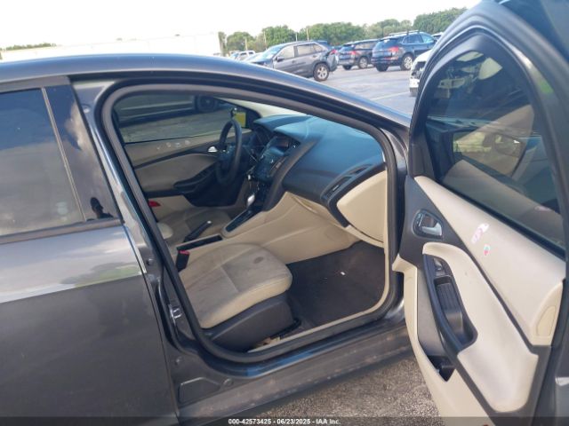 2018 FORD FOCUS 1FADP3K2XJL238585 Photo 4