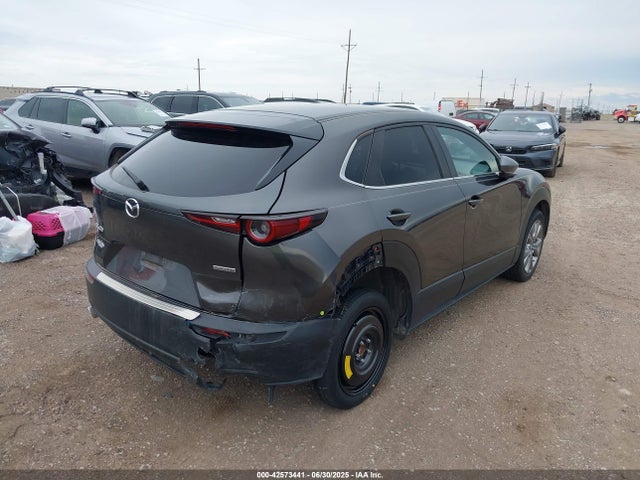 Mazda py 2021 3MVDMABL0MM303431 Image 4