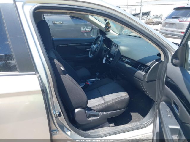 2020 MITSUBISHI OUTLANDER JA4AD2A32LZ042273 Photo 4