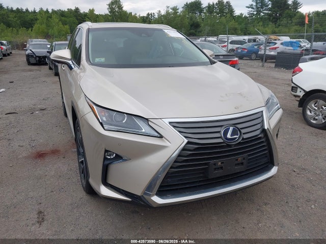 2T2BGMCA8HC019747 Lexus 2017