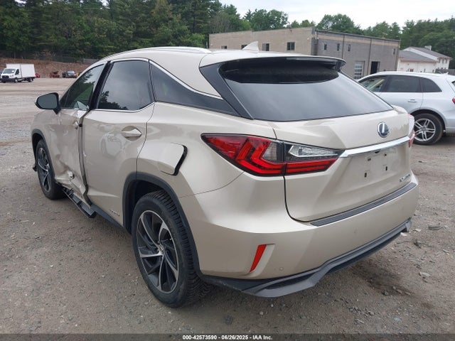 2T2BGMCA8HC019747 Lexus 2017