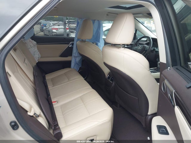 2T2BGMCA8HC019747 Lexus 2017
