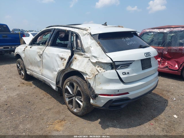 2021 AUDI Q3 WA1EECF35M1017543 Photo 2