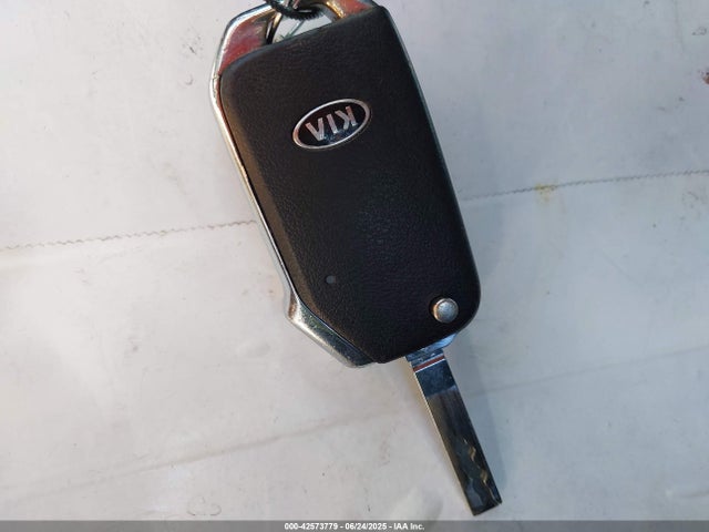 3KPF34AD8KE065084 KIA mpi nu