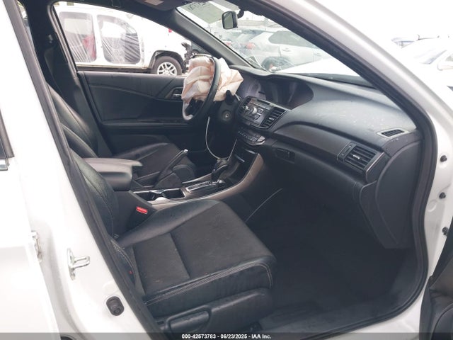 1HGCR2F50GA104771 Honda k24w1