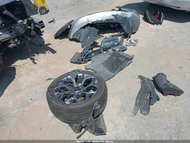 Chrysler 2018 2018 2C3CCABG4JH227276 Image 11
