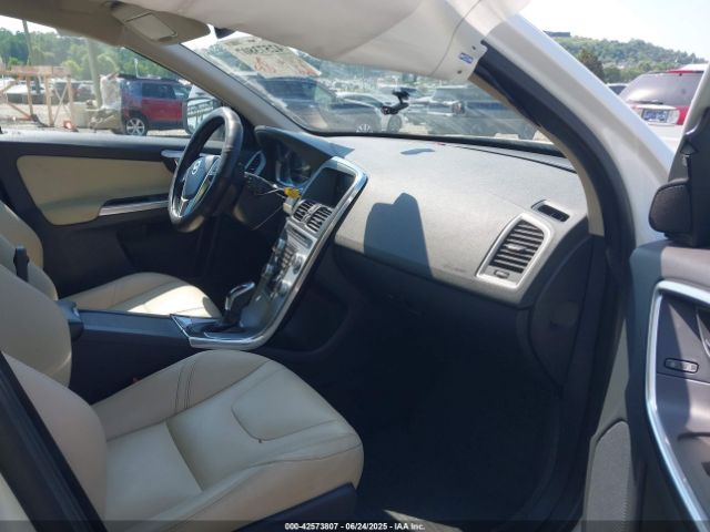 2017 VOLVO XC60 YV440MDR2H2154515 Photo 4