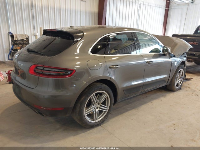 2015 PORSCHE MACAN WP1AB2A53FLB66295 Photo 3