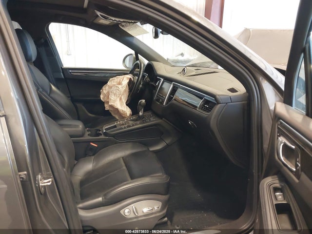 2015 PORSCHE MACAN WP1AB2A53FLB66295 Photo 4