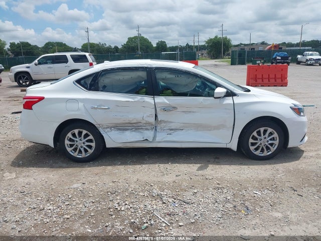 Nissan 2018 2018 3N1AB7AP1JY301311 Image 13
