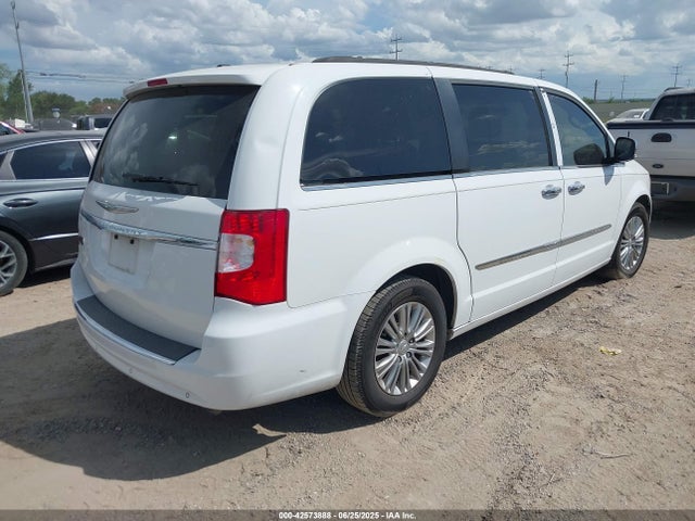 Chrysler 2016 2016 2C4RC1CG5GR190665 Image 4