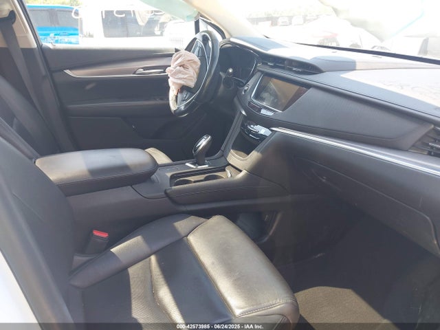 2018 CADILLAC XT5 1GYKNCRS1JZ244957 Photo 4