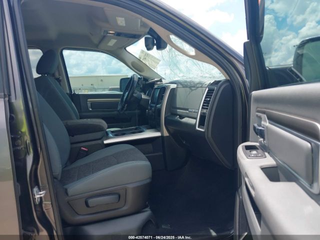 2017 RAM 1500 3C6RR6LT7HG530003 Photo 4