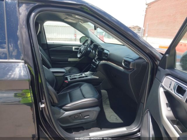 2021 FORD EXPLORER 1FMSK8FH6MGB45728 Photo 4