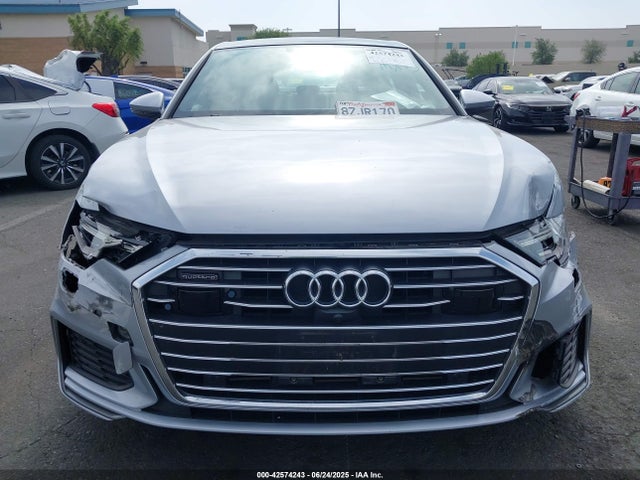 Audi 2019 2019 WAUL2AF22KN049063 Image 12