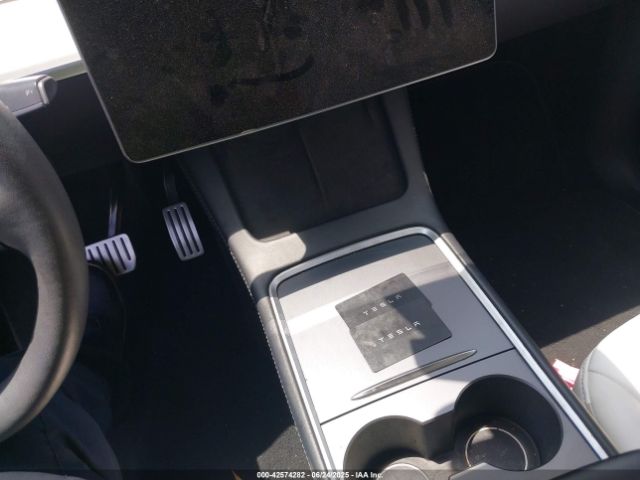 2022 TESLA MODEL Y 7SAYGDEF7NF558040 Photo 10