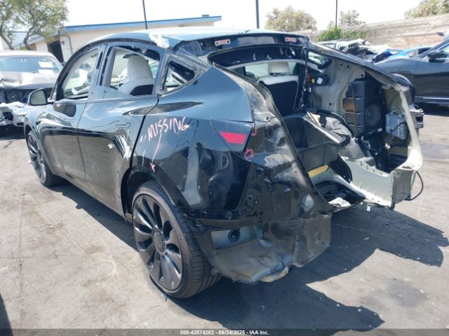 2022 TESLA MODEL Y 7SAYGDEF7NF558040 Photo 2