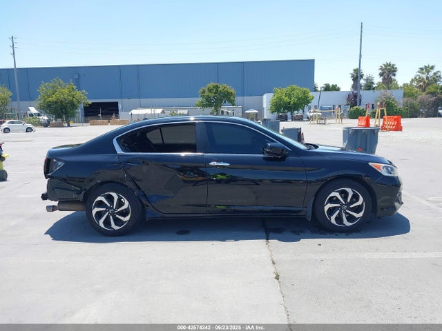 Honda k24w1 2017 1HGCR2F74HA150901 Image 14