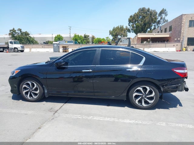 Honda k24w1 2017 1HGCR2F74HA150901 Image 15