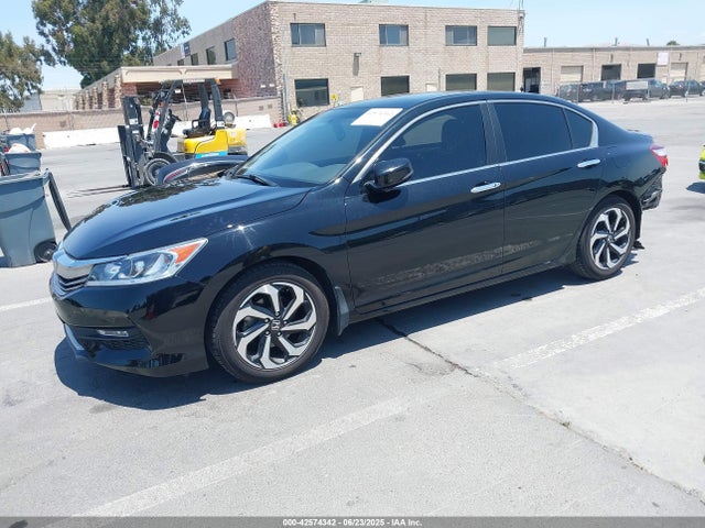 Honda k24w1 2017 1HGCR2F74HA150901 Image 2