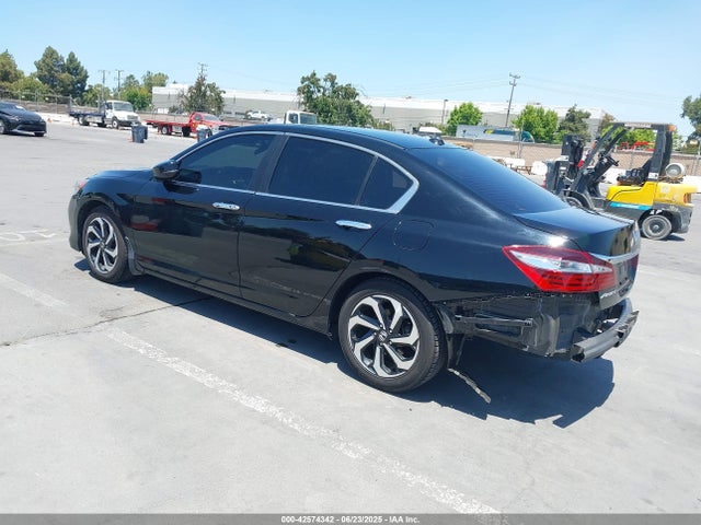 Honda k24w1 2017 1HGCR2F74HA150901 Image 3