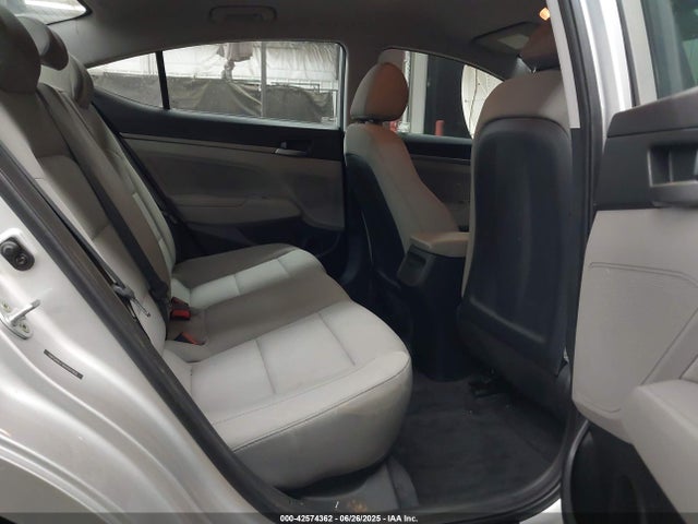 Hyundai Elantra 2017 5NPD84LF3HH042968 Image 21