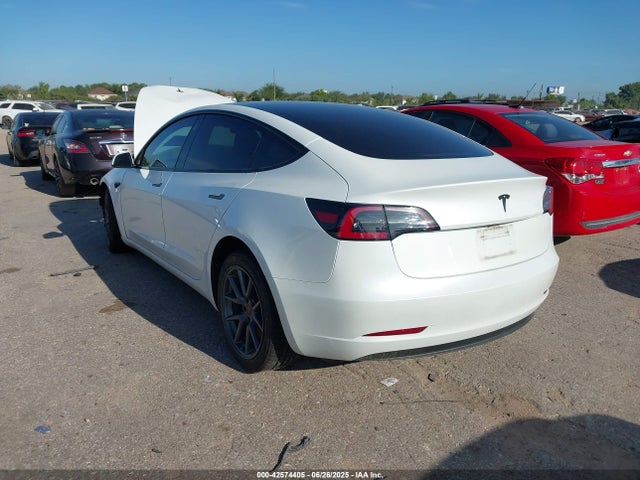 2023 TESLA MODEL 3 5YJ3E1EA4PF556779 Photo 2