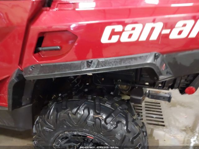 2018 CAN-AM COMMANDER 3JBKKAX23JJ001372 Photo 8