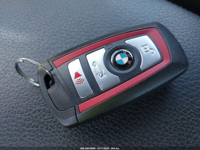 BMW 2016 2016 WBA8E9C57GK648219 Image 11