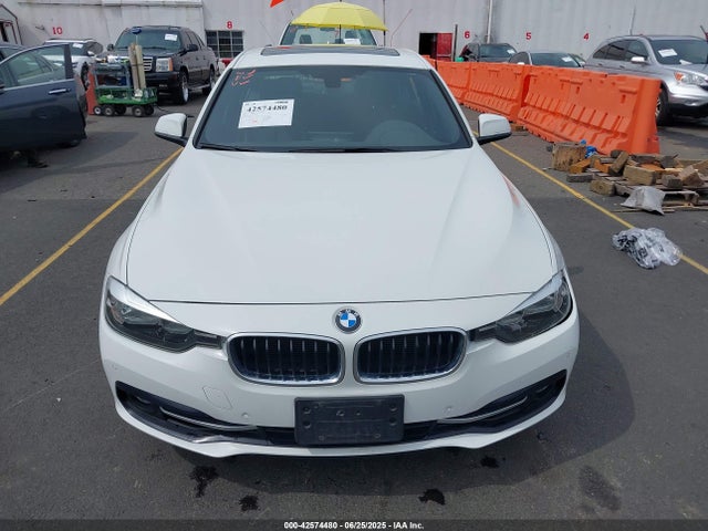 BMW 2016 2016 WBA8E9C57GK648219 Image 12