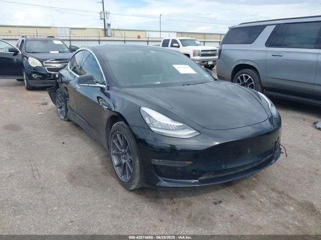 2019 TESLA MODEL 3 5YJ3E1EA7KF394509 Photo 0