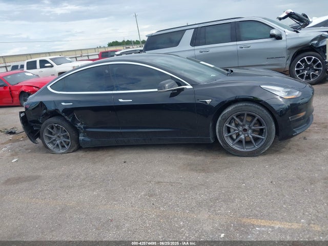 5YJ3E1EA7KF394509 Tesla 2019