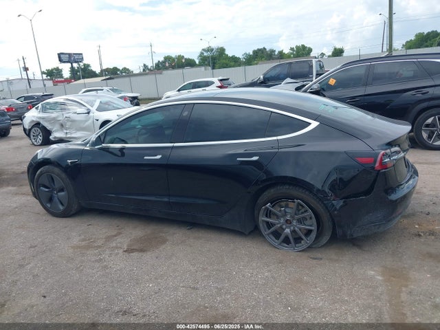 5YJ3E1EA7KF394509 Tesla 2019