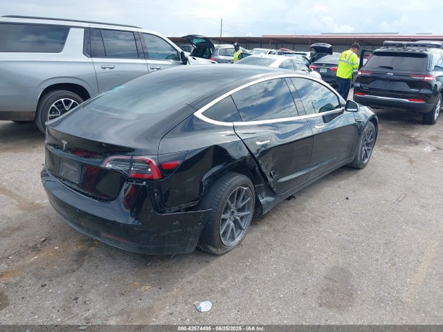 2019 TESLA MODEL 3 5YJ3E1EA7KF394509 Photo 3