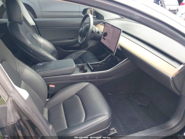 2019 TESLA MODEL 3 5YJ3E1EA7KF394509 Photo 4
