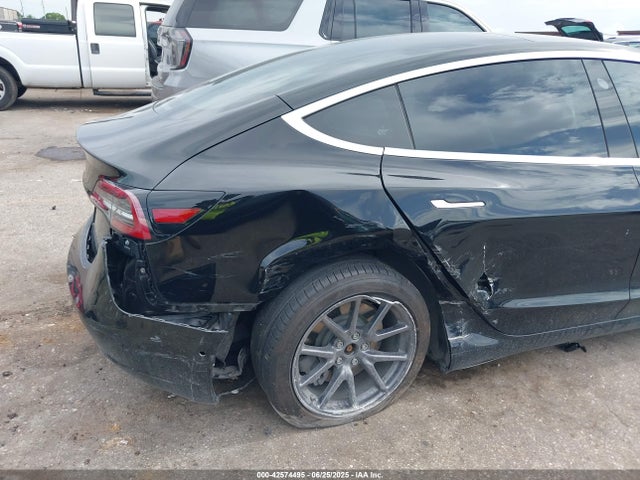 2019 TESLA MODEL 3 5YJ3E1EA7KF394509 Photo 5