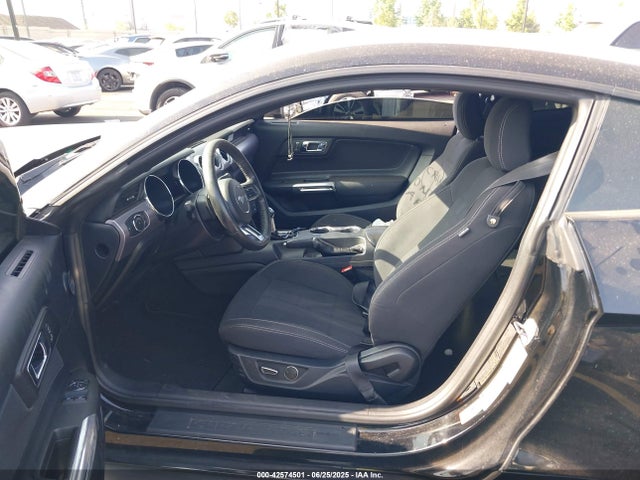 Ford 5.0l 4v premium fuel 2017 1FA6P8CF5H5256501 Image 5