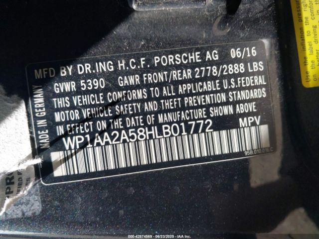 2017 PORSCHE MACAN WP1AA2A58HLB01772 Photo 8