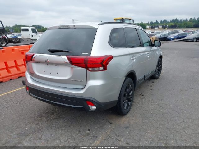 2018 MITSUBISHI OUTLANDER JA4AZ3A34JZ031571 Photo 3