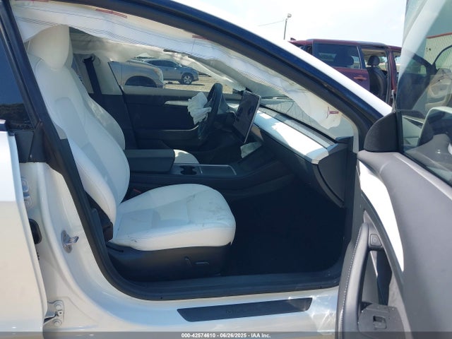 2022 TESLA MODEL 3 5YJ3E1EB4NF153035 Photo 4