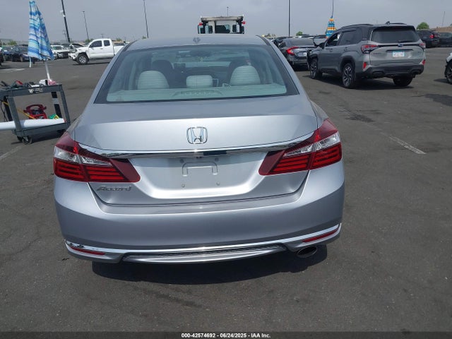 1HGCR2F78GA221855 Honda k24w1